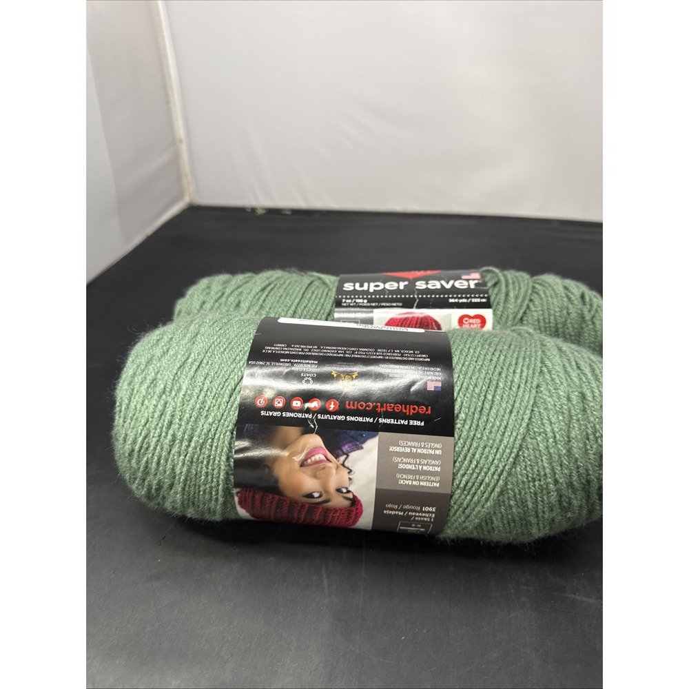 red heart super saver light sage lot of 1 1/2 skeins new